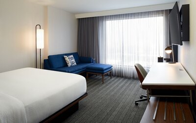 Courtyard by Marriott Montreal Midtown