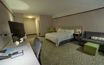 Hilton Garden Inn Montreal Airport