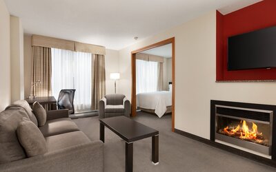 Embassy Suites Montréal by Hilton