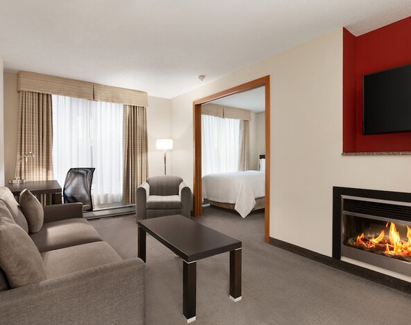 Embassy Suites Montréal by Hilton
