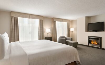 Embassy Suites Montréal by Hilton