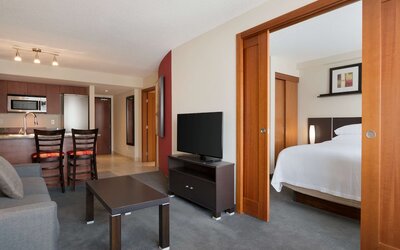 Embassy Suites Montréal by Hilton