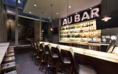Embassy Suites Montréal by Hilton