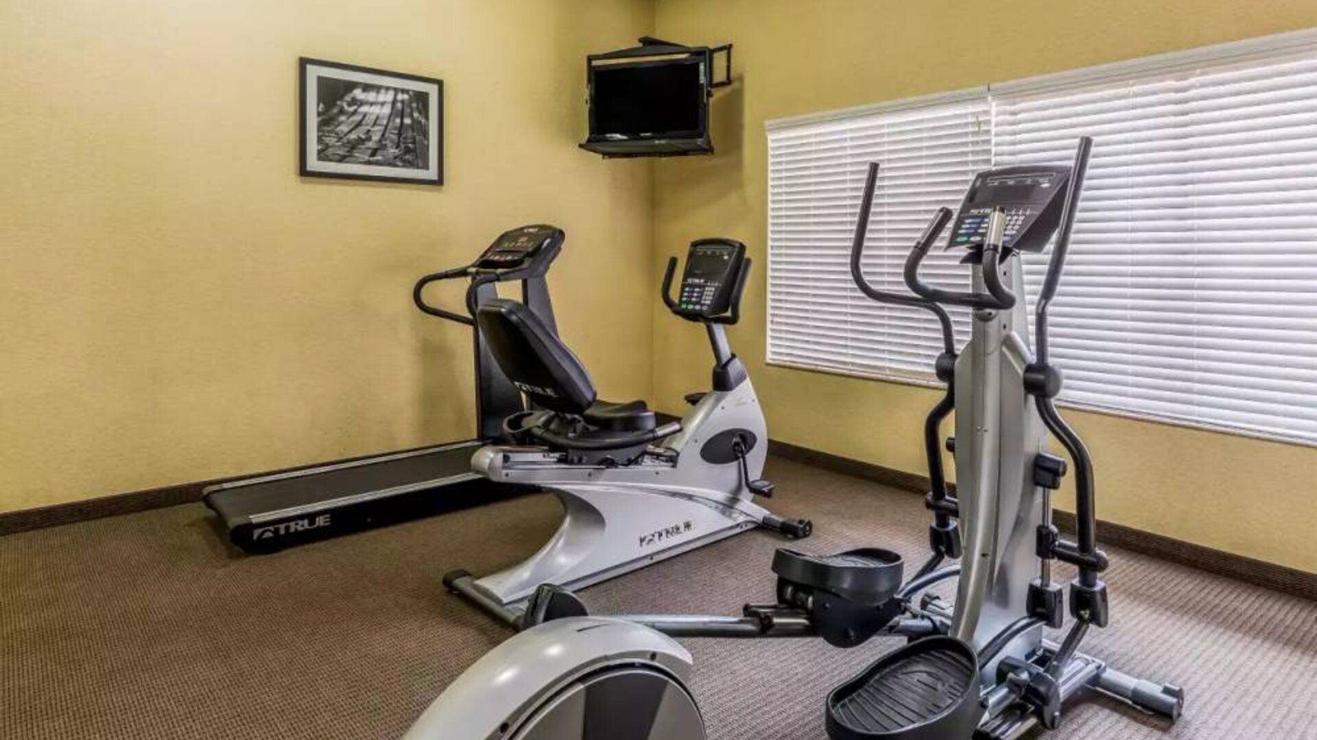 Fitness center at Sleep Inn & Suites Stafford - Sugar Land.