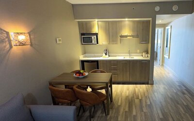 Radisson Hotel Montreal Airport
