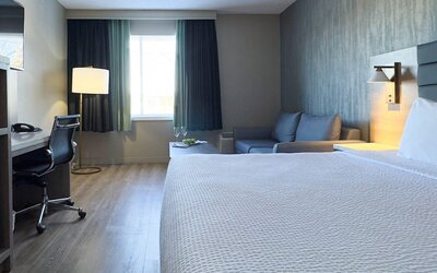 Radisson Hotel Montreal Airport