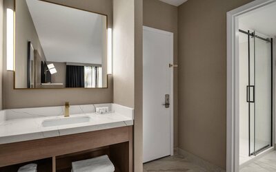 Radisson Hotel Montreal Airport