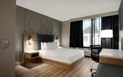 Radisson Hotel Montreal Airport