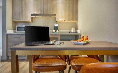 Radisson Hotel Montreal Airport