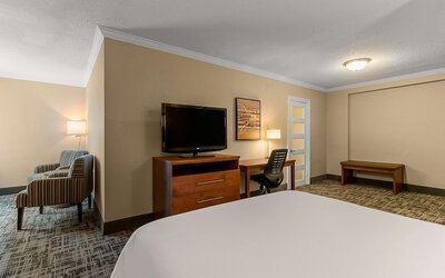 Best Western Ville-Marie Montreal Hotel & Suites