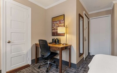 Best Western Ville-Marie Montreal Hotel & Suites