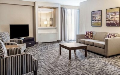 Best Western Ville-Marie Montreal Hotel & Suites