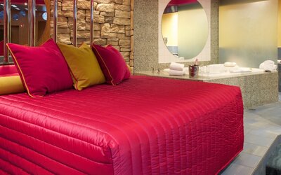 Deluxe Suite, 1 Queen Bed, Non Smoking
