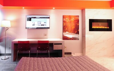 Le Chabrol Hotel & Suites
