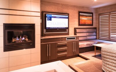 Le Chabrol Hotel & Suites