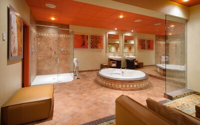 Le Chabrol Hotel & Suites