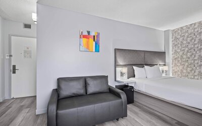 Travelodge Hotel by Wyndham Montreal Centre