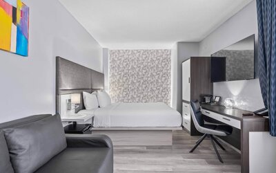Travelodge Hotel by Wyndham Montreal Centre