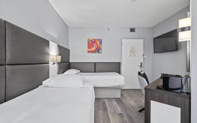 Travelodge Hotel by Wyndham Montreal Centre