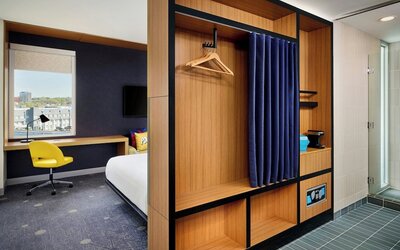 Aloft by Marriott Montreal Airport