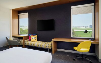 Aloft by Marriott Montreal Airport