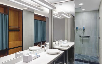 Aloft by Marriott Montreal Airport