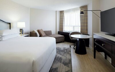 Sheraton Montreal Airport Hotel