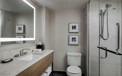 Sheraton Montreal Airport Hotel