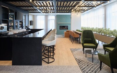 Hyatt Place Montreal Airport