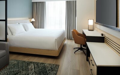Hyatt Place Montreal Airport