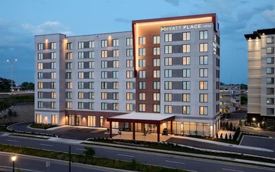 Hyatt Place Montreal Airport