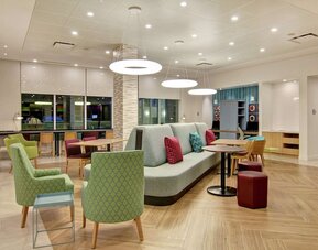 Home2 Suites by Hilton Montreal Dorval