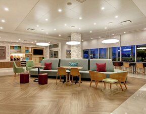 Home2 Suites by Hilton Montreal Dorval