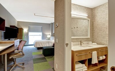 Home2 Suites by Hilton Montreal Dorval