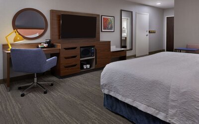 Hampton Inn & Suites by Hilton Montreal-Dorval