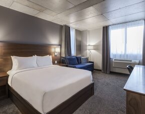 Imperia Hotel & Suites Boucherville