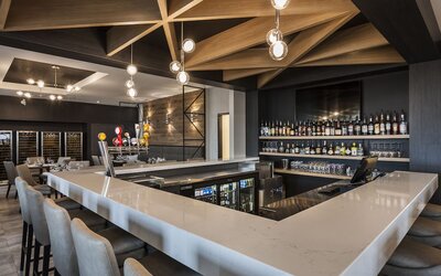 Imperia Hotel & Suites Boucherville