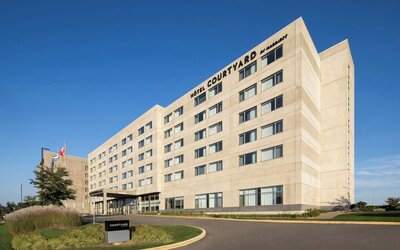 Courtyard by Marriott Montreal Airport