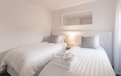 Parc Avenue Residence Mile End