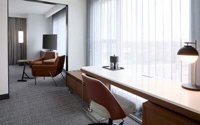 Courtyard By Marriott Montreal Laval