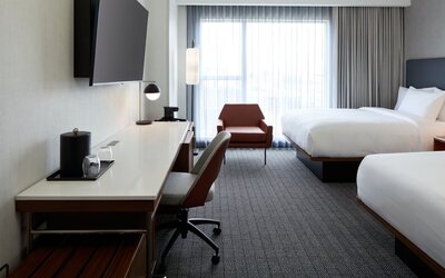 Courtyard By Marriott Montreal Laval
