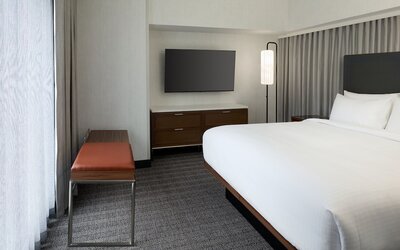Courtyard By Marriott Montreal Laval