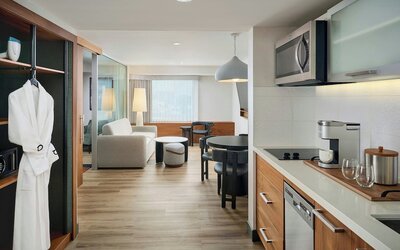 Ômage Hotel, Montreal Laval, a Tribute Portfolio Hotel
