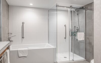 Ômage Hotel, Montreal Laval, a Tribute Portfolio Hotel