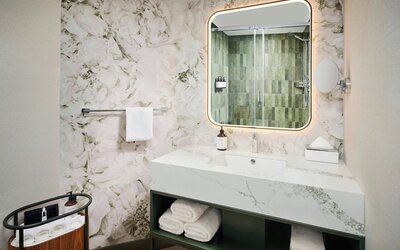 Ômage Hotel, Montreal Laval, a Tribute Portfolio Hotel