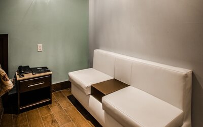 Olux Hotel Motel & Suites
