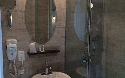 Olux Hotel Motel & Suites