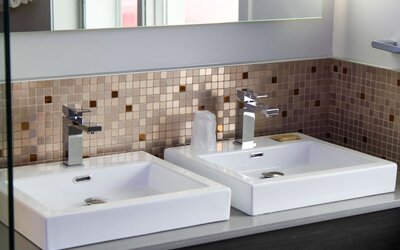 Olux Hotel Motel & Suites