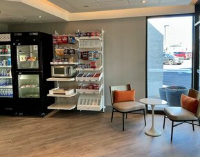 Spark by Hilton Montreal Brossard
