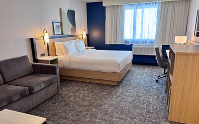 Spark by Hilton Montreal Brossard